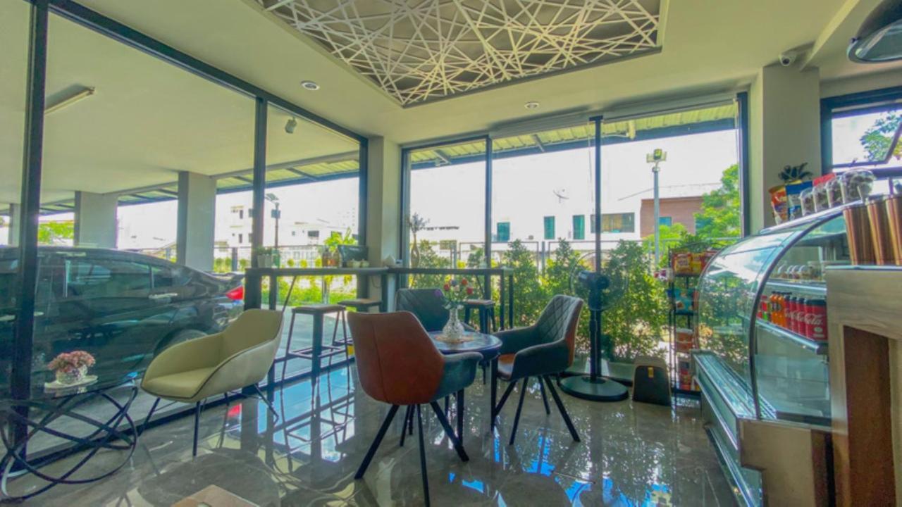 Plearnwan Deluxe Mansion Otel Bangkok Dış mekan fotoğraf